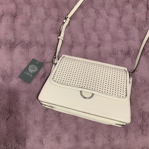 Vince Camuto Handbags - Vince Camuto Shoulder Purse